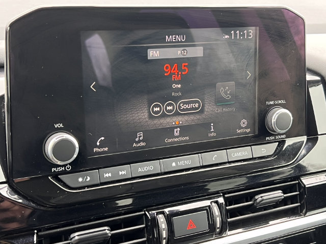 Used 2024 Nissan Pathfinder SV AWD/4WD image 22