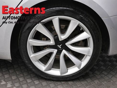 Used 2018 Tesla Model 3 Long Range AWD/4WD image 8