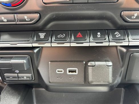 Used 2022 Chevrolet Silverado 2500 LT w/ Convenience Package AWD/4WD image 25