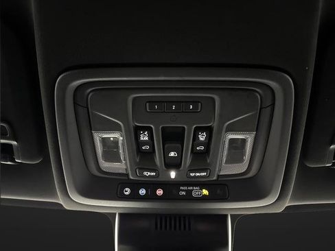 Used 2024 GMC Sierra 1500 AT4 w/ Technology Package image 28