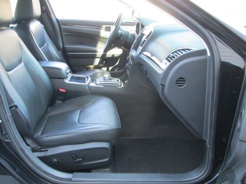 Used 2016 Chrysler 300 C AWD/4WD image 11