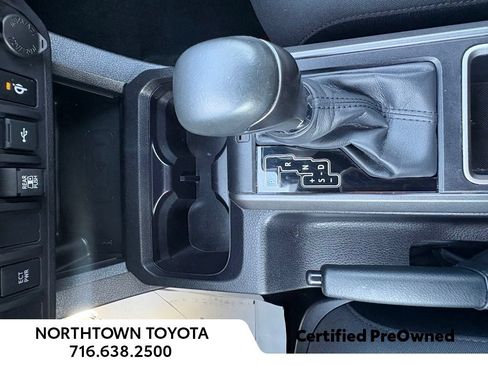 Used 2022 Toyota Tacoma TRD Sport AWD/4WD image 24