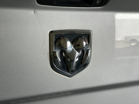 Used 2017 RAM 1500 Express image 43