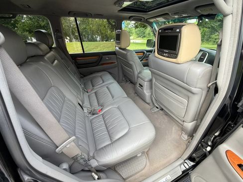 Used 2007 Lexus LX 470 4WD image 78
