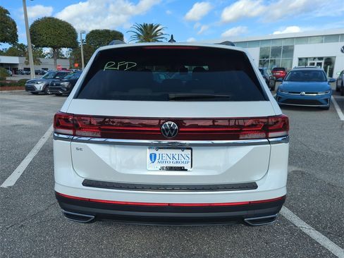 New 2026 Volkswagen Atlas SE image 7