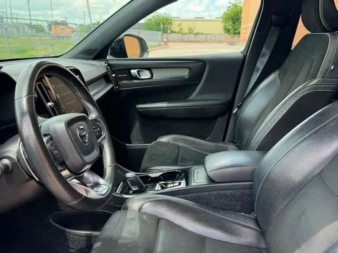 Used 2020 Volvo XC40 T5 R-Design AWD/4WD image 10