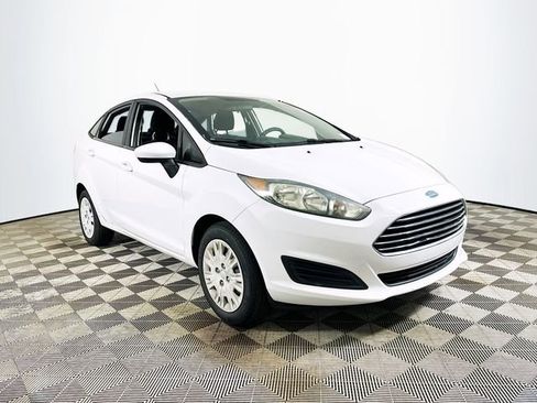 Used 2017 Ford Fiesta S image 1