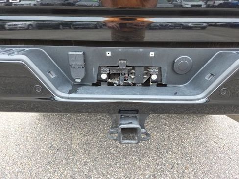 Used 2021 Chevrolet Silverado 2500 High Country w/ Z71 Off-Road Package AWD/4WD image 7