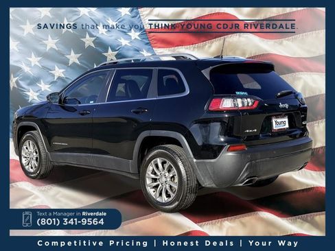 Used 2021 Jeep Cherokee Latitude Lux w/ Comfort/Convenience Group image 9