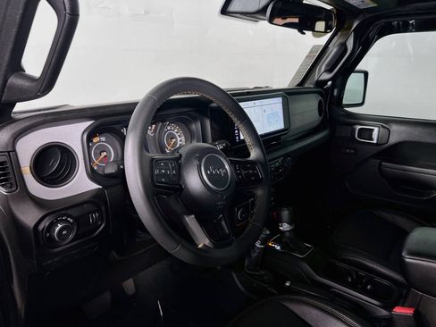Used 2024 Jeep Wrangler Unlimited Sport AWD/4WD image 11