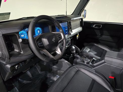 New 2025 Ford Bronco Badlands AWD/4WD image 19