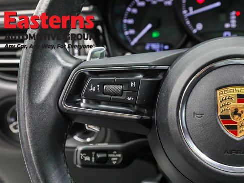Used 2023 Porsche Macan T w/ Premium Package Plus image 15