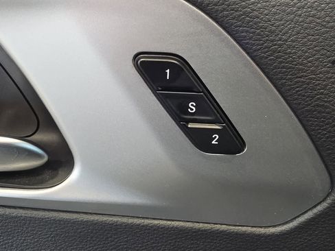 Used 2026 Chrysler Pacifica Limited w/ S Appearance Package FWD image 19