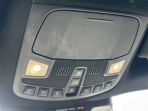 Used 2022 Ford Expedition Limited image 42