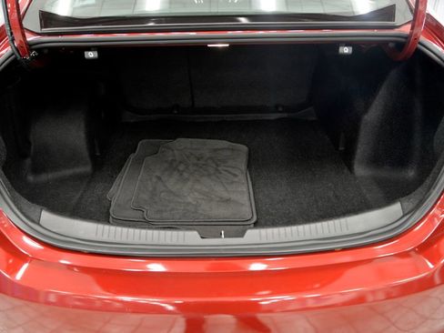 Used 2018 Chevrolet Malibu LT image 29