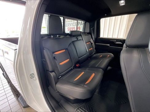 Used 2026 GMC Sierra 2500 AT4 w/ Technology Package AWD/4WD image 15