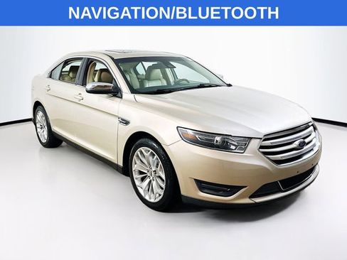 Used 2018 Ford Taurus Limited image 1
