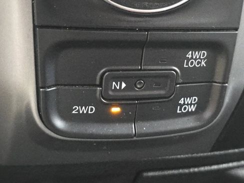 Used 2024 RAM 1500 Classic SLT image 4