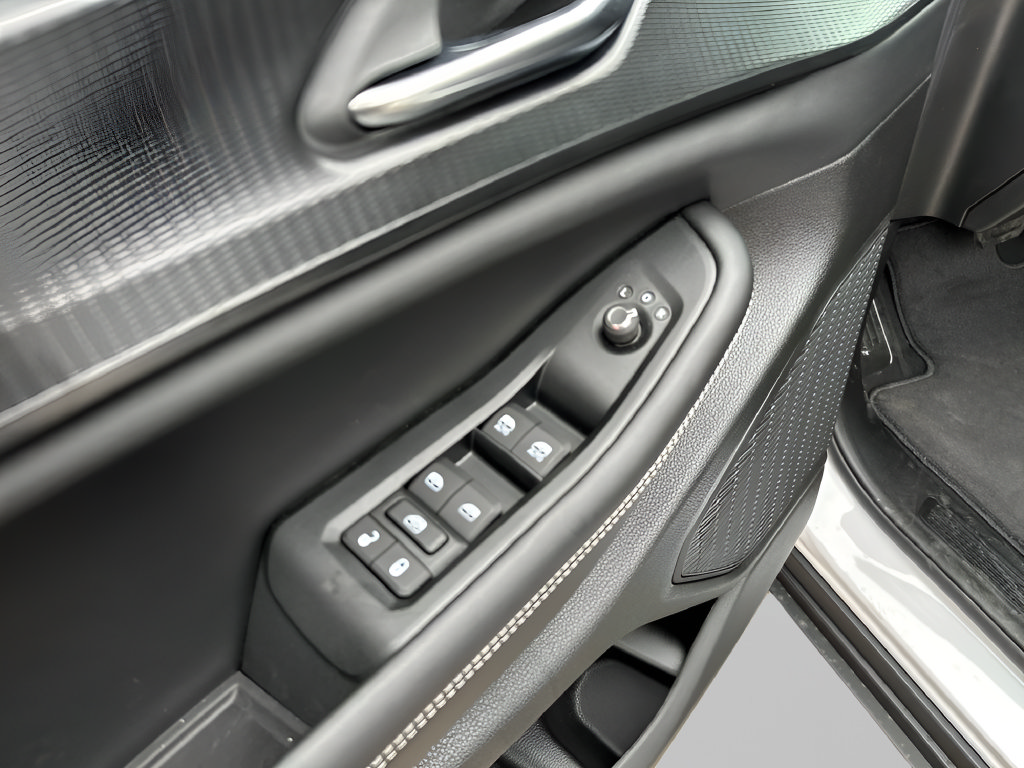 New 2026 Jeep Grand Cherokee Laredo RWD image 15