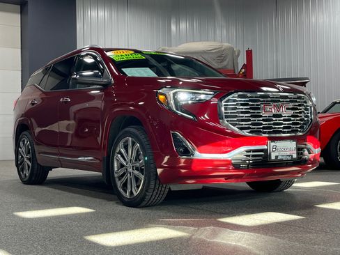 Used 2018 GMC Terrain Denali w/ Comfort Package image 5