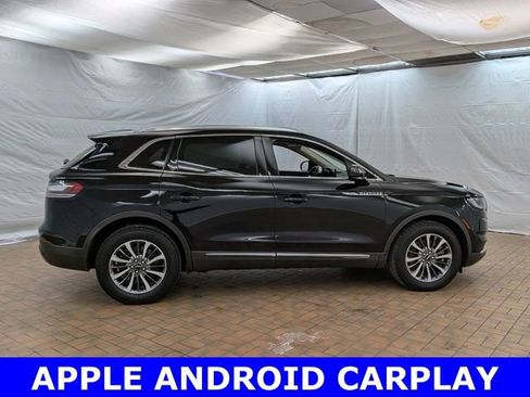 Used 2023 Lincoln Nautilus AWD w/ Premium Package image 8