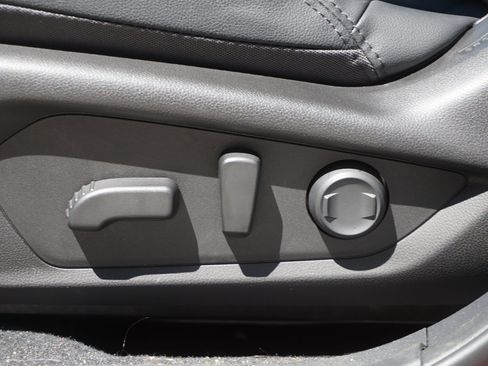 Used 2026 Subaru Outback Premium AWD/4WD image 12