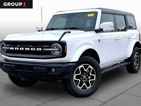 Used 2024 Ford Bronco Outer Banks AWD/4WD image 1