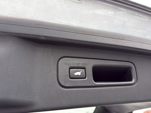 Used 2023 Honda Pilot Elite image 21