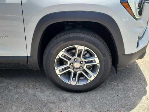 New 2027 GMC Terrain Elevation FWD image 4