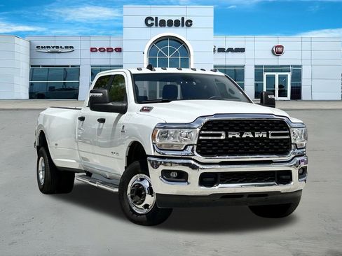 Used 2024 RAM 3500 Big Horn AWD/4WD image 1