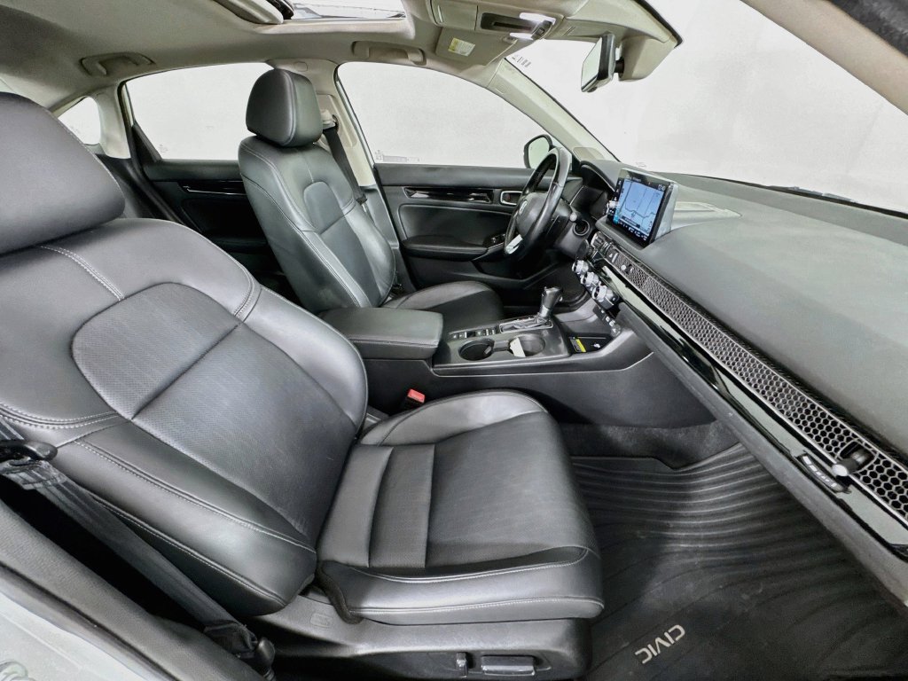 Used 2022 Honda Civic Touring image 37