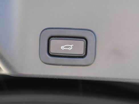 Used 2021 Land Rover Range Rover Evoque S image 15