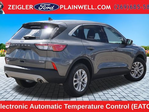 Used 2022 Ford Escape SE w/ Cold Weather Package AWD/4WD image 5