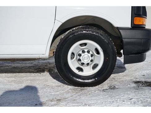 Used 2017 Chevrolet Express 2500 LS image 11