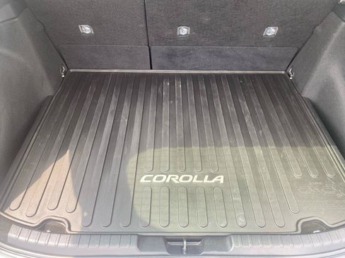 Used 2022 Toyota Corolla SE FWD image 12