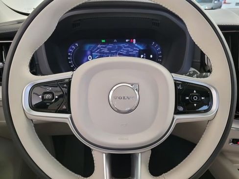 New 2026 Volvo XC60 B5 Ultra w/ Protection Package Premier image 20