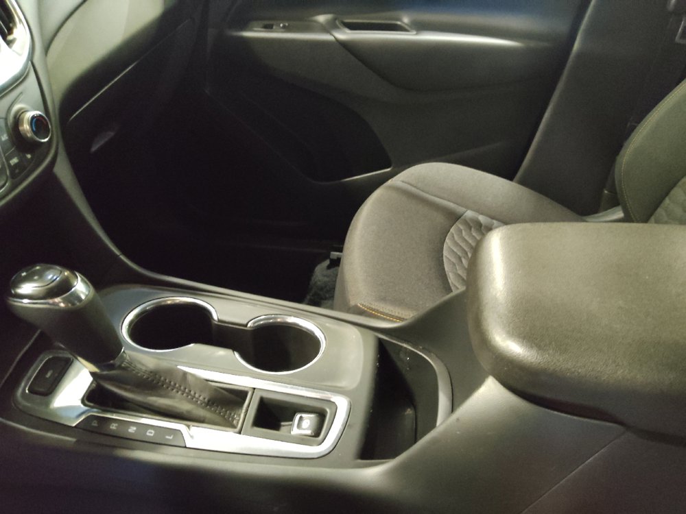 Used 2020 Chevrolet Equinox LT AWD/4WD image 26