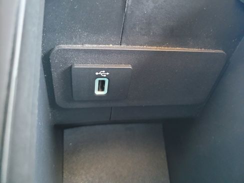 Used 2019 Ford Escape SE FWD image 23