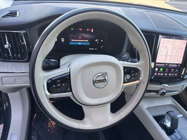 Used 2023 Volvo XC60 B5 Plus w/ Protection Package Premier AWD/4WD image 11