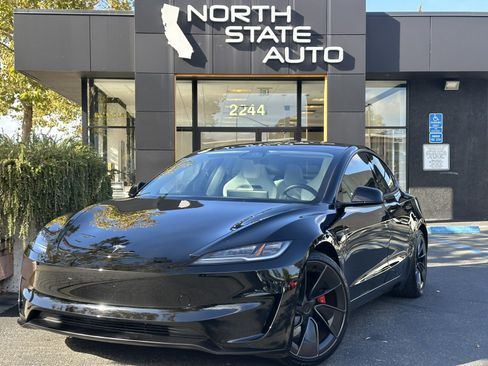 Used 2024 Tesla Model 3 Performance AWD/4WD image 2