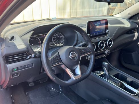 Used 2022 Nissan Sentra SV FWD image 12