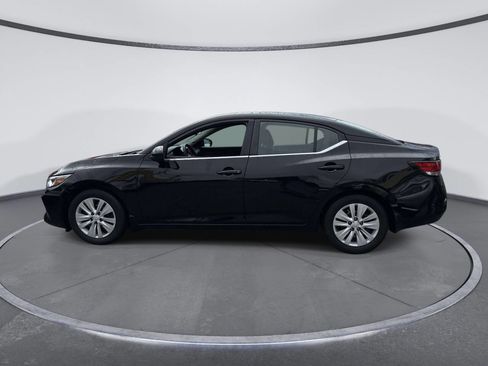 Used 2020 Nissan Sentra S image 2
