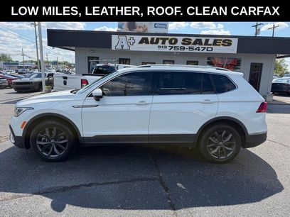 Used 2022 Volkswagen Tiguan SE w/ Panoramic Sunroof Package