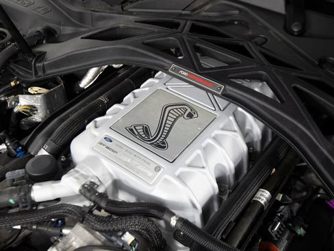 Used 2020 Ford Mustang Shelby GT500 w/ Technology Package RWD image 56