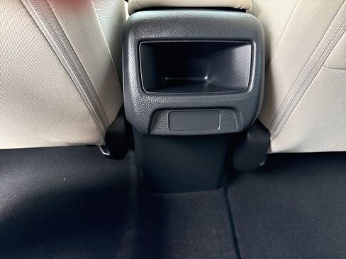 Certified 2024 Honda HR-V LX image 15