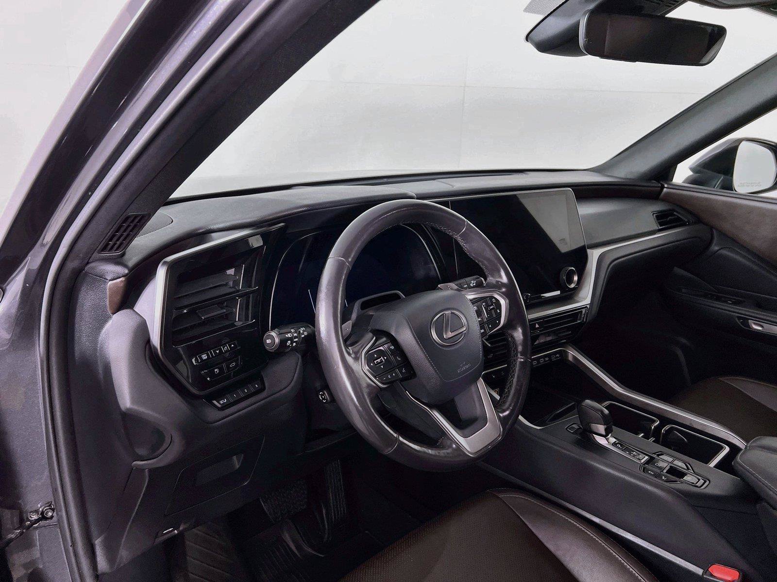 Used 2024 Lexus TX 350 AWD w/ Captains Chair Package image 10
