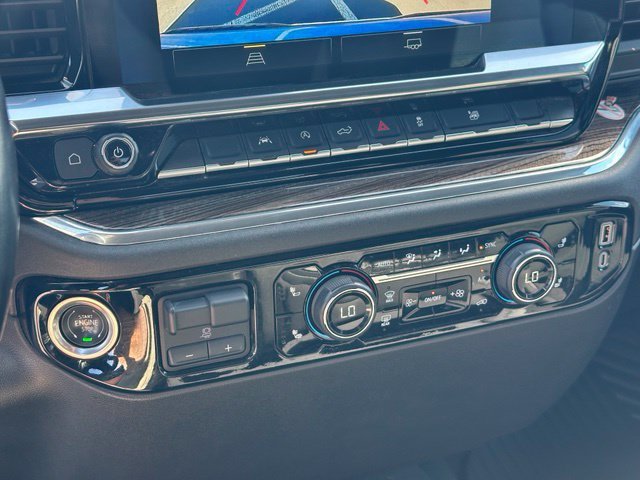 Certified 2025 Chevrolet Silverado 1500 LT AWD/4WD image 24