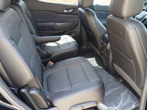 Used 2020 GMC Acadia SLT FWD image 18