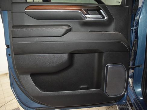 Used 2024 GMC Sierra 2500 Denali w/ Technology Package AWD/4WD image 48