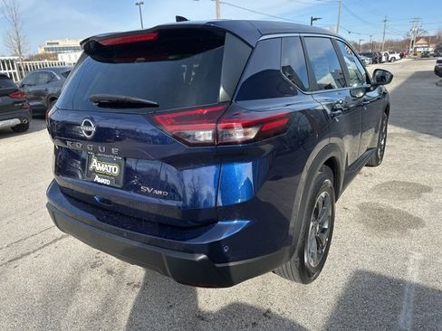 Used 2025 Nissan Rogue SV image 6